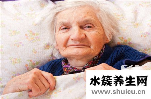 老年人腳腫是什么原因引起的