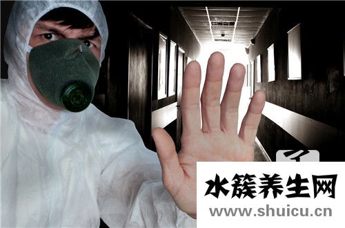 心口窩堵得慌