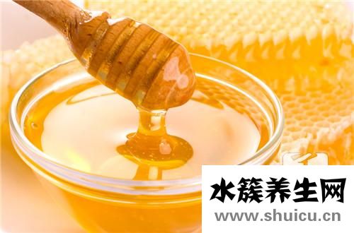 蜂蜜沖茶