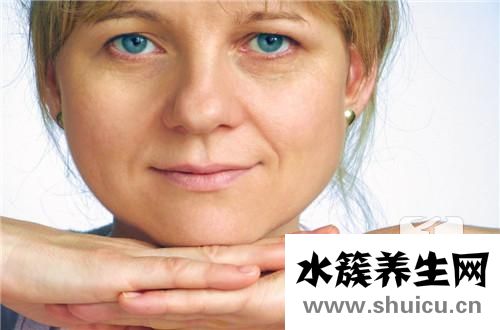 嘴角法令紋