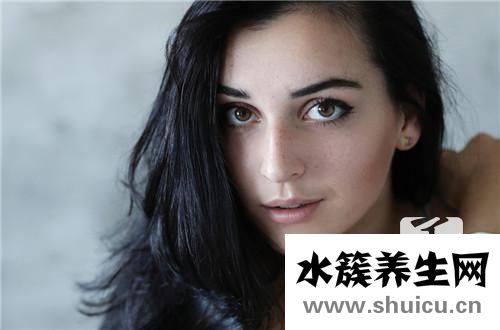 丸子頭的扎法圖解
