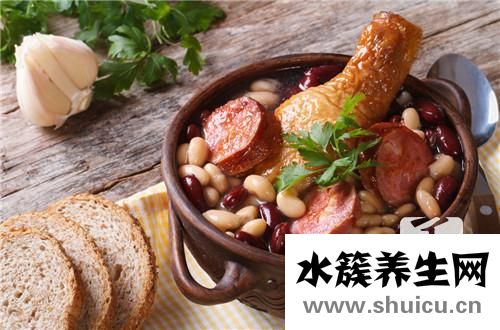 砂鍋燉雞湯