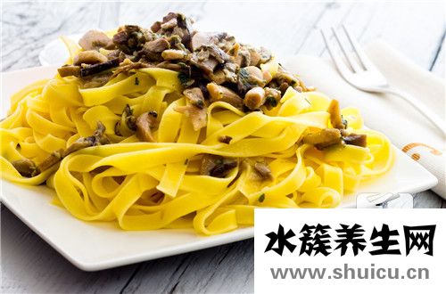 豆角悶面