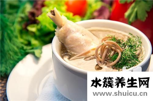 老母雞湯的功效