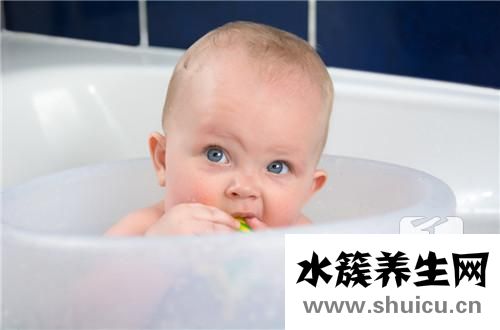 寶寶出牙期間哭鬧幾天