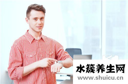 疝氣圖片男