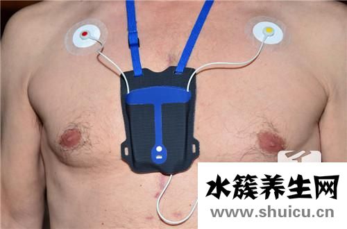 胸口癢