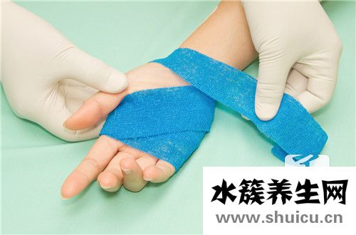 手脫皮干裂