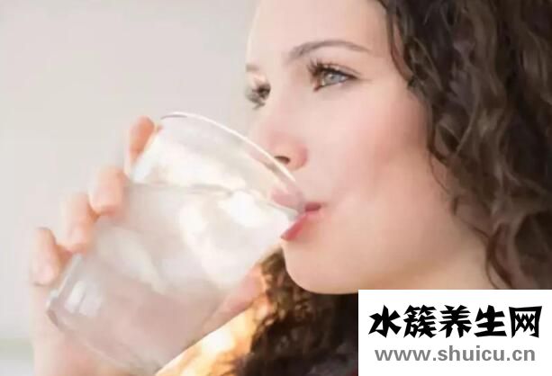 晚上口干舌燥