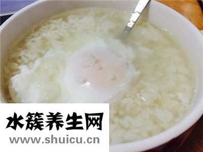 豐胸膠囊
