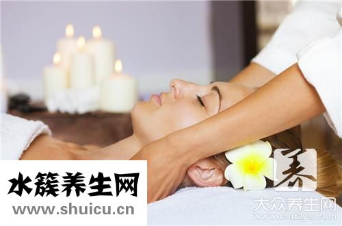 鼻子很油