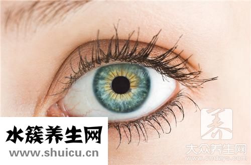 眼部脂肪粒去除