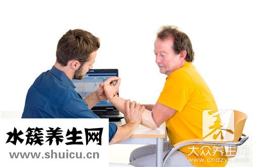 手臂有紅點