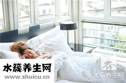 床頭向西化解