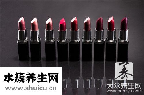 紫色口紅