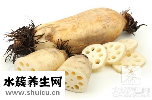 蓮藕玉米燉豬蹄