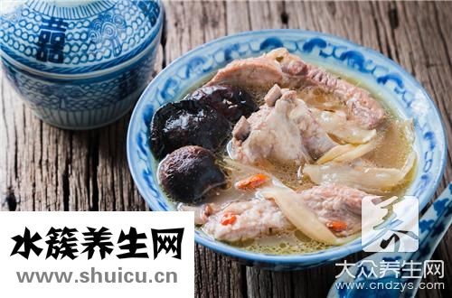 花膠排骨湯