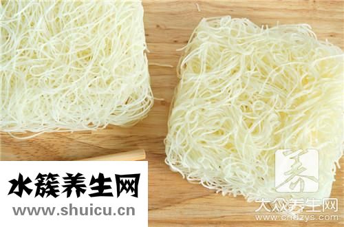 涼拌河粉