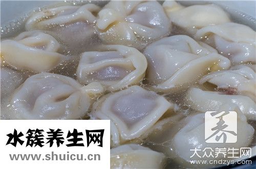 羊肉餃子餡配蔬菜