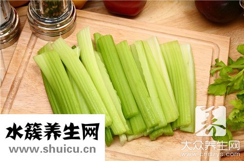 肉炒芹菜
