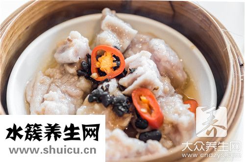 墨魚花生湯