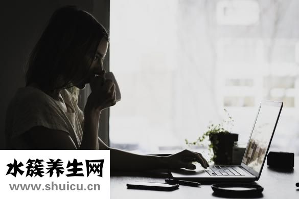 手指關節僵硬