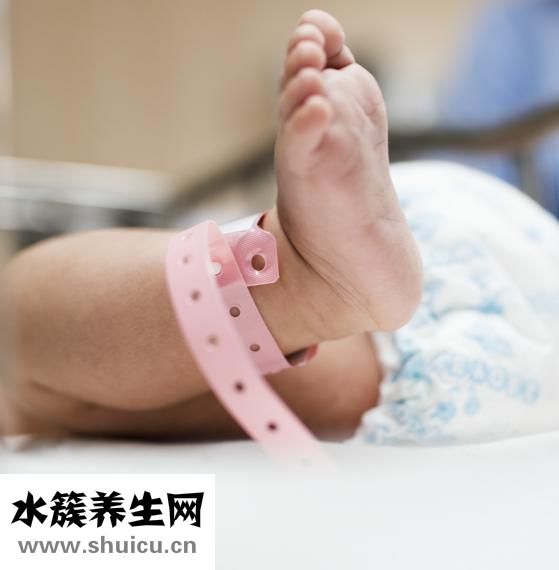 手腳出汗什么原因