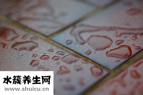 張力性水泡