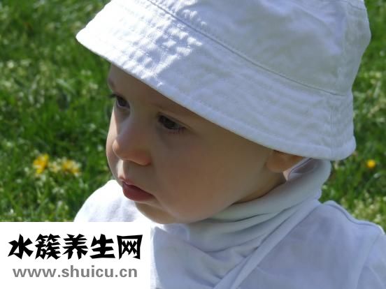 新生兒脹氣