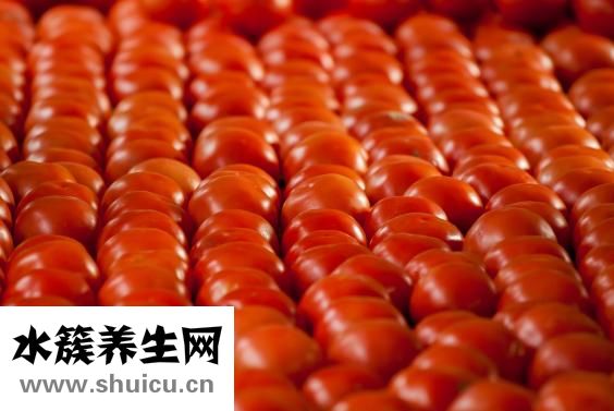 下眼瞼皺紋