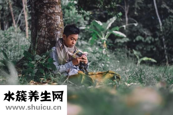 為什么會抖腿