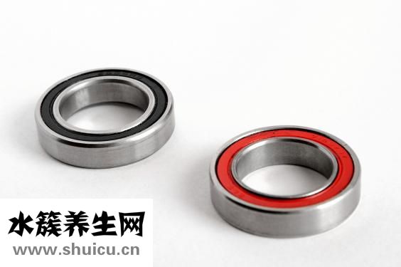 手術治療痤瘡