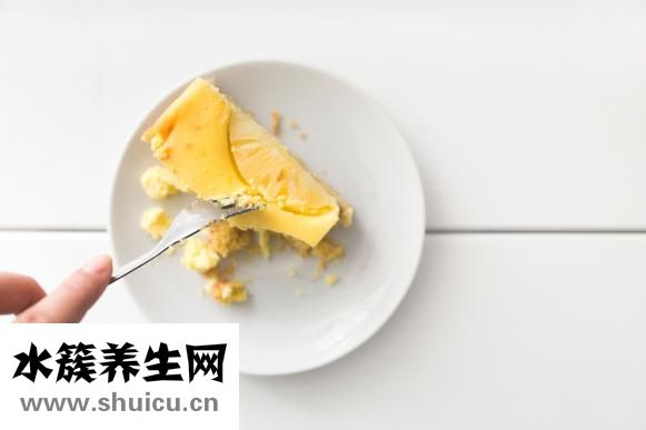 下面有魚腥味