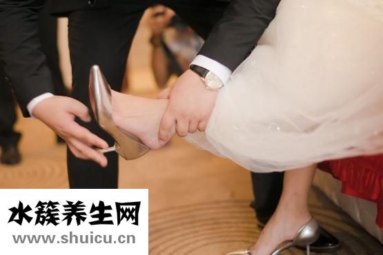 新鞋磨腳后跟