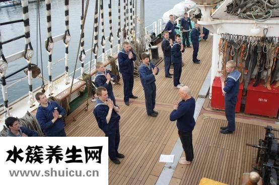 室外健身器