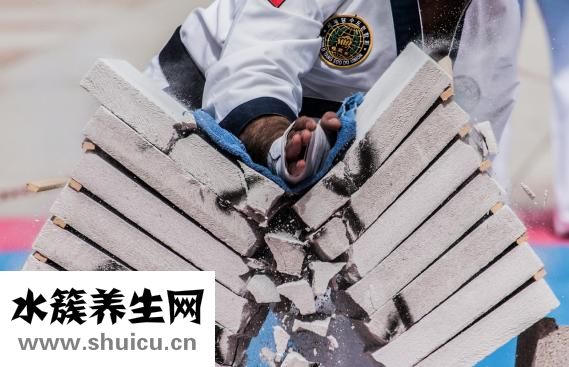 隱形矯正牙齒