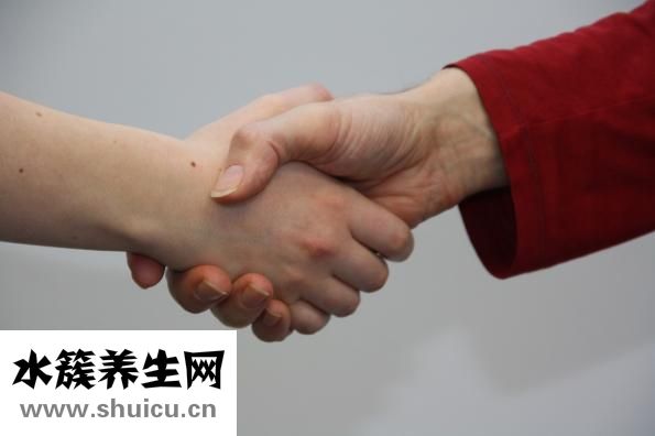 身上長痘痘