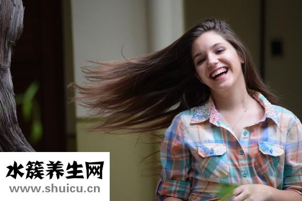 睫毛夾怎么用