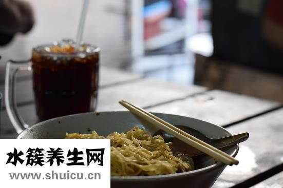 油潑辣子酸湯面