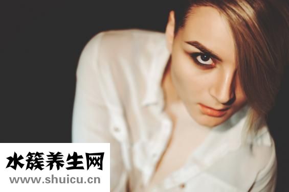 眼部魚尾紋