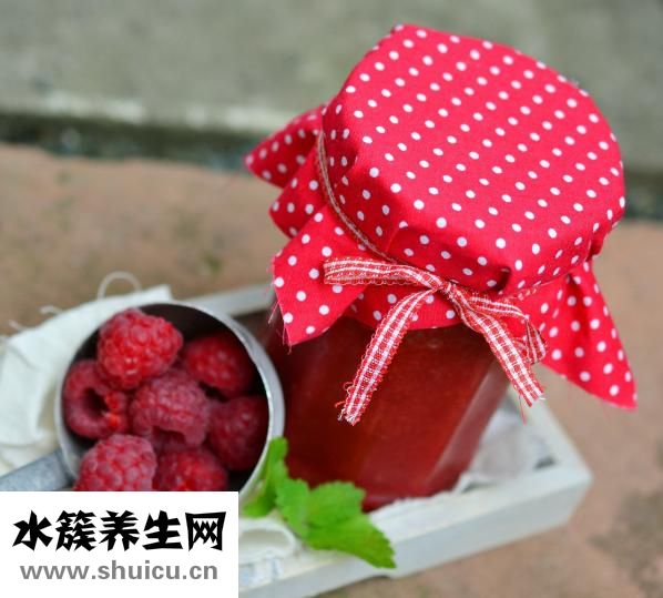 牙齒掉了一顆