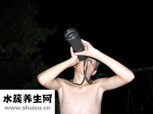 眼睛有黃斑