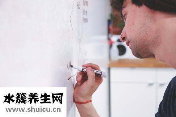 低燒吃什么藥