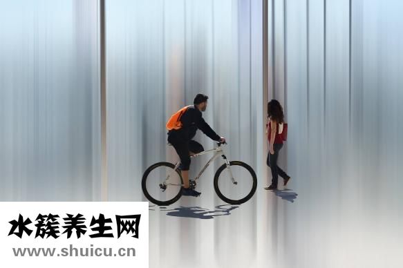 眼袋怎么辦