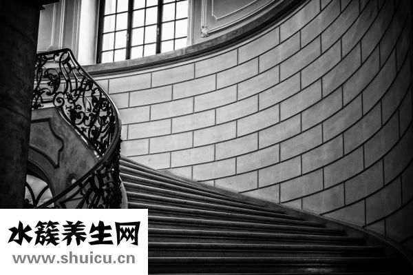 干咳怎么回事