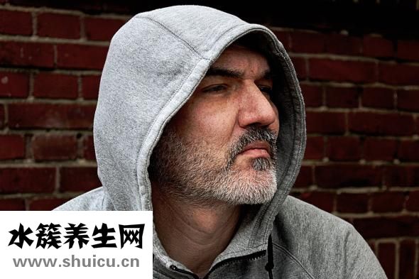 怎么樣給頭發補水