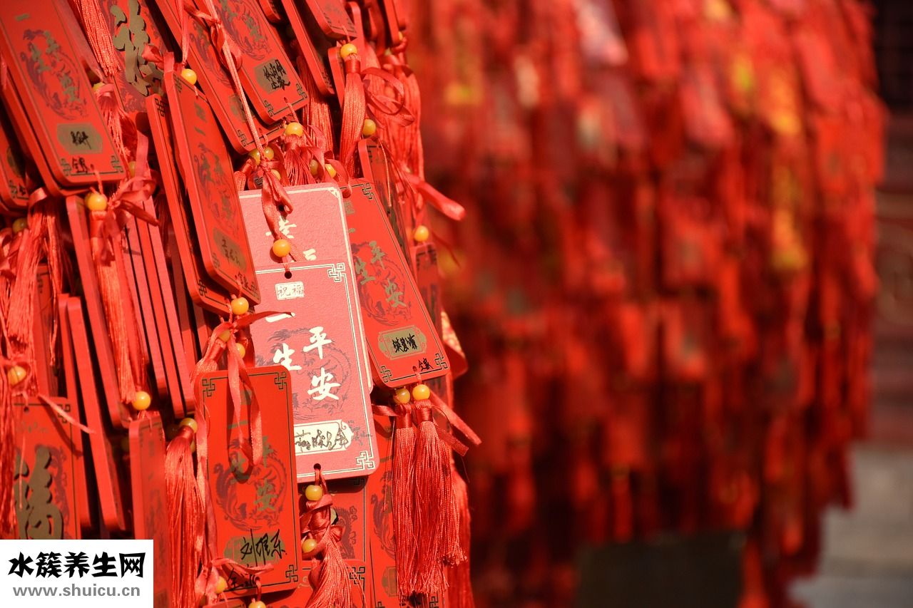 病號服怎么穿