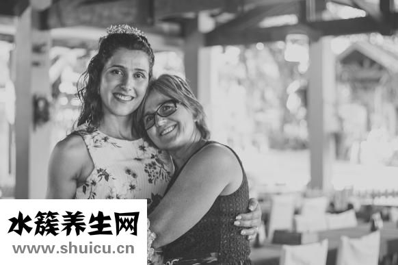 戴月琴長發怎么