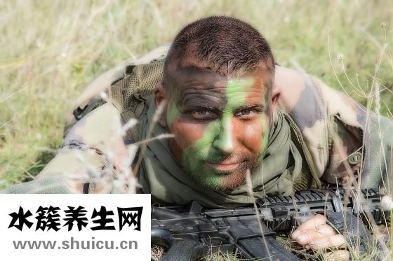 軍訓怎么暈倒