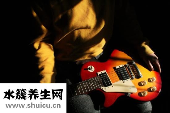 嗓音粗怎么辦